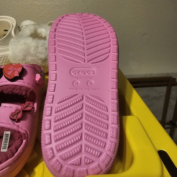 💕Cozy Comfort Crocs Classic Lined Clog in Rose Taffy (W6/M4)🌸 - Picture 9 of 10